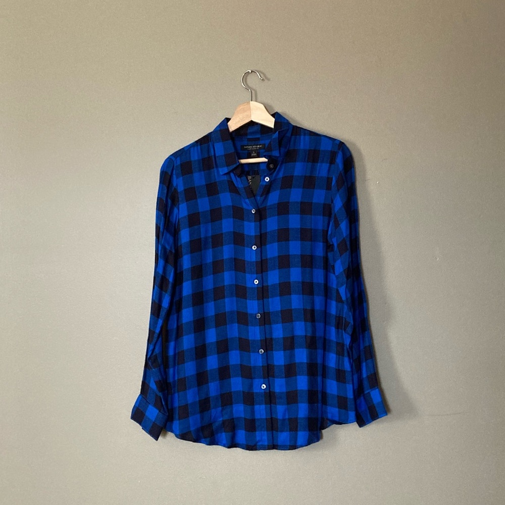 Banana Republic Blue and Black Plaid Button Down Shirt